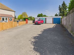 GARAGES & PARKING- click for photo gallery